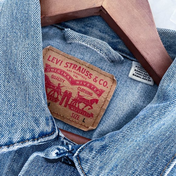 Levi's Denim Trucker Jacket, Mens Large - Picture 5 of 5